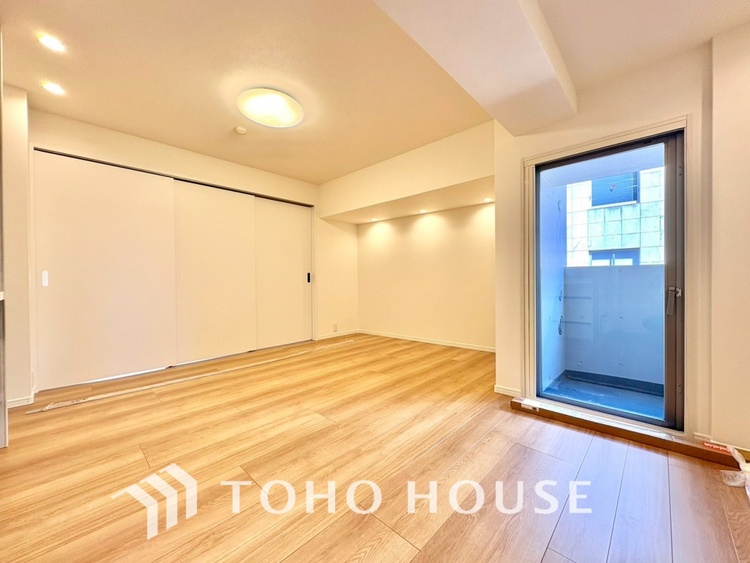 内装 【LIVING】◆眩い◆光が燦々と入り、家族の笑顔を照らす。「いつまでも続いて」と願う夢のような毎日がここにある。