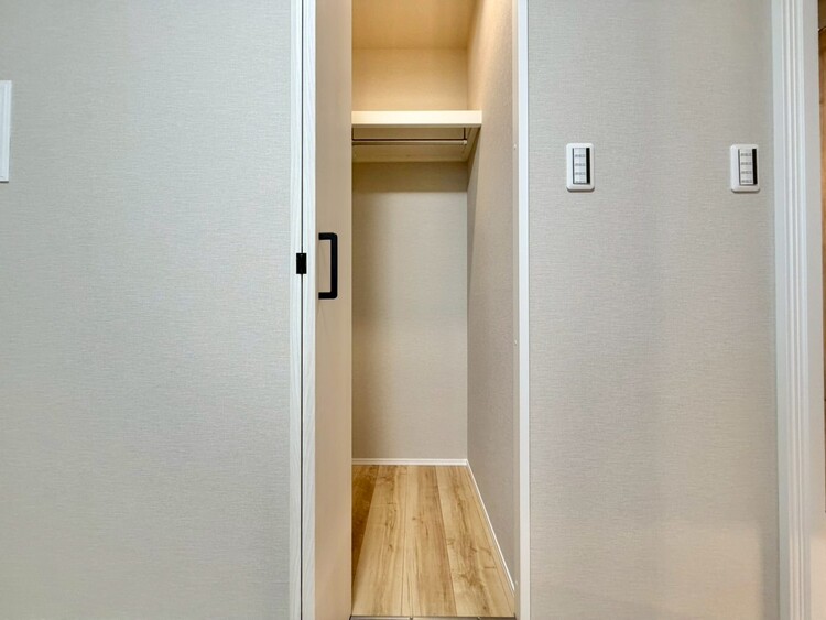 その他 家電やスーツケース、ストック品など何でも片付く嬉しい空間です。