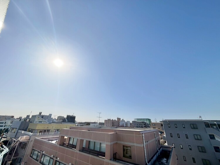 その他 眺望や窓からの景色が良いと、家で過ごす時間も快適です。