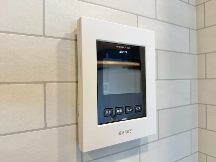 その他 誰が来てもわかる様にモニター付きインターホンを設置。