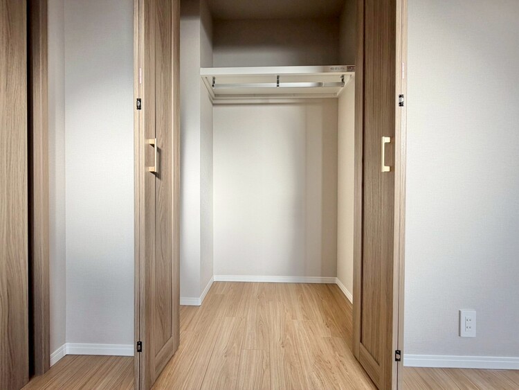 その他 収納スペースが付いていて、お部屋を広く使っていただけます。