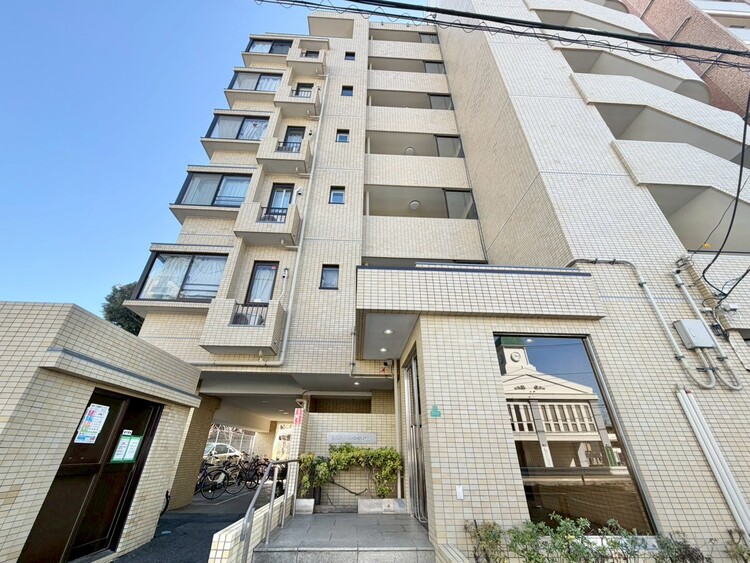 その他 飽きのこないシンプルモダンな外観です。