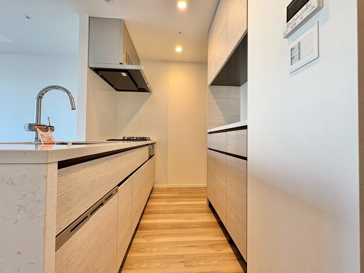 キッチン 開放感のあるキッチンスペース。調理をしながら、会話も弾みそうですね。