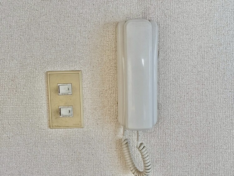 その他 誰が来てもわかる様にモニター付きインターホンを設置。
