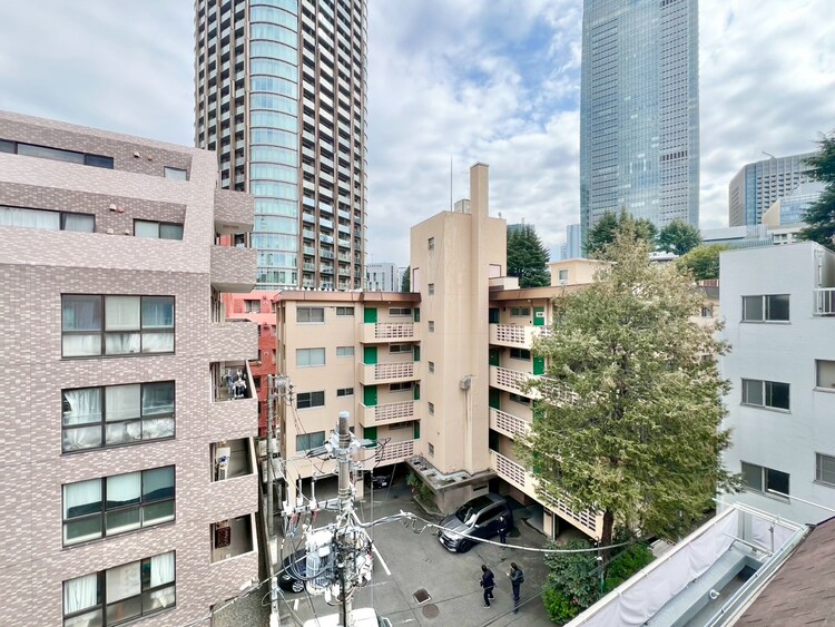 その他 眺望や窓からの景色が良いと、家で過ごす時間も快適です。