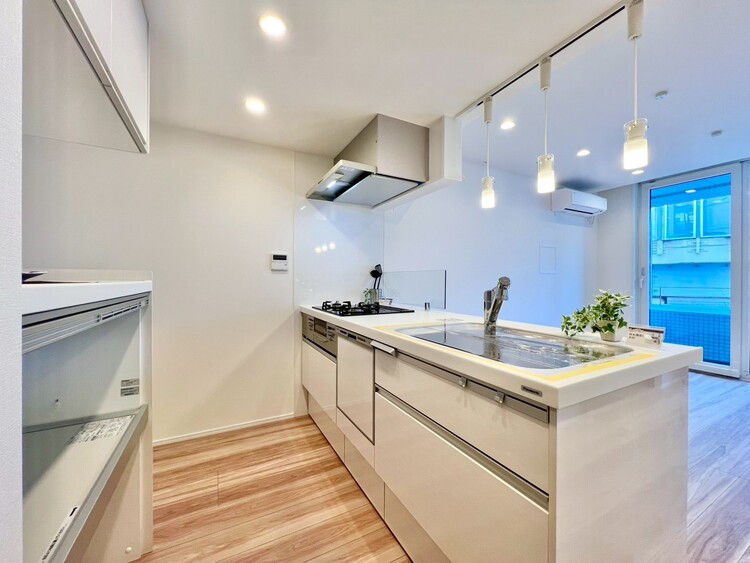 その他 開放感のあるキッチンスペース。調理をしながら、会話も弾みそうですね。