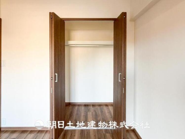 収納 【収納】スペースを活かした便利な隙間収納です。