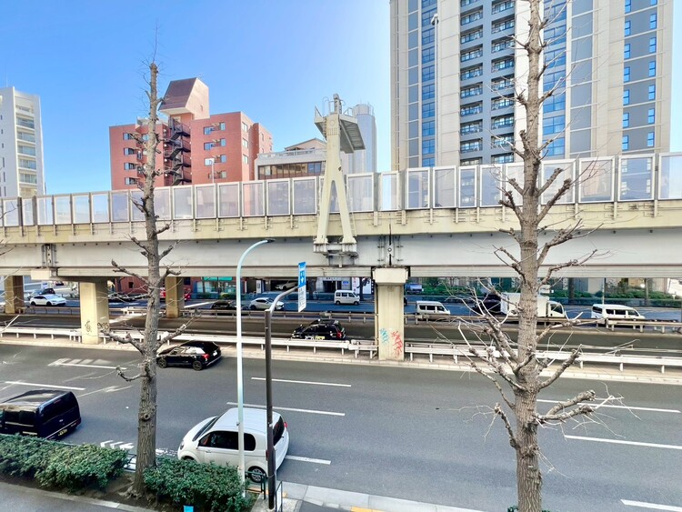 その他 眺望や窓からの景色が良いと、家で過ごす時間も快適です。