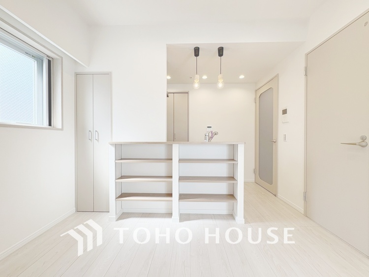 内装 【APPEARANCE】◆眩い◆光が燦々と入り、家族の笑顔を照らす。「いつまでも続いて」と願う夢のような毎日がここにある。