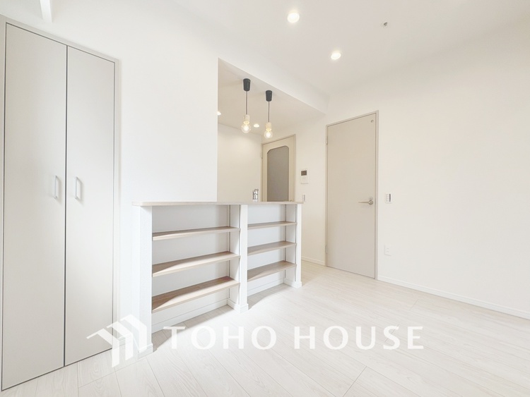 内装 【LIVING】◆住む喜び、楽しさ、感動◆を君と共有したい。いつまでもずっと家族を見渡せるこの広い空間で。