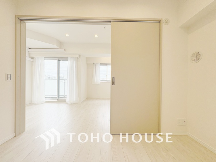 内装 【LIVING】◆simple is best◆無駄のない綺麗なつくりのリビングルームであなただけの暮らしを。