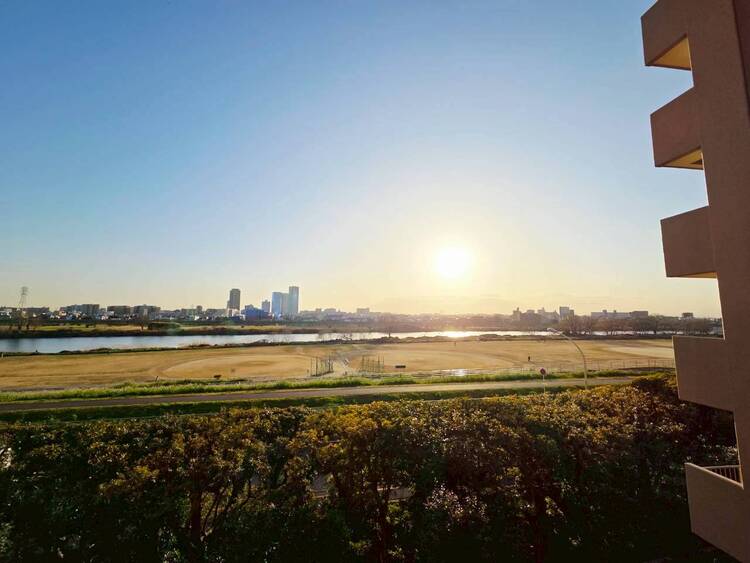 その他 眺望や窓からの景色が良いと、家で過ごす時間も快適です。