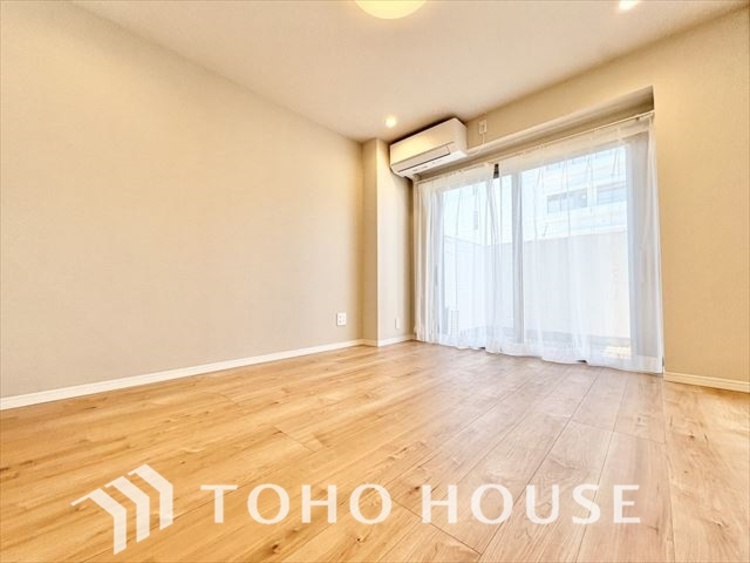 内装 ◆眩い◆光が燦々と入り、家族の笑顔を照らす。「いつまでも続いて」と願う夢のような毎日がここにある。