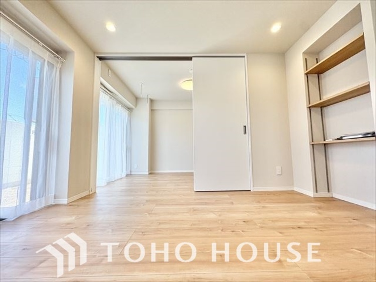 内装 ◆Sunshine◆光が燦々と入り、いるだけで気持ちいい。「開放的でゆとりあるお部屋です。」