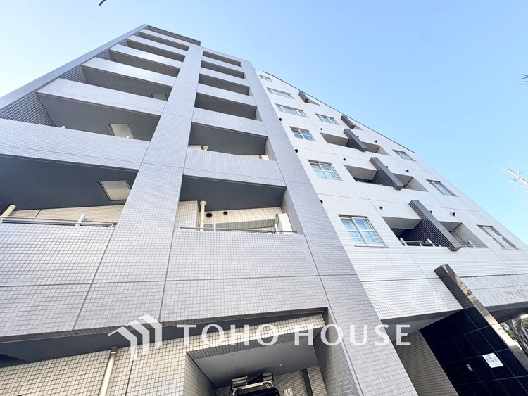 外観 【APPEARANCE】◆眩い◆光が燦々と入り、家族の笑顔を照らす。「いつまでも続いて」と願う夢のような毎日がここにある。