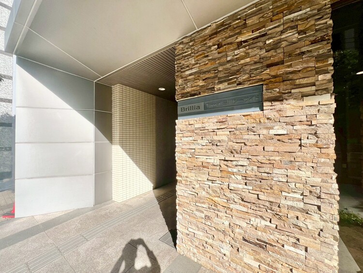 その他 上質感漂う玄関アプローチです。