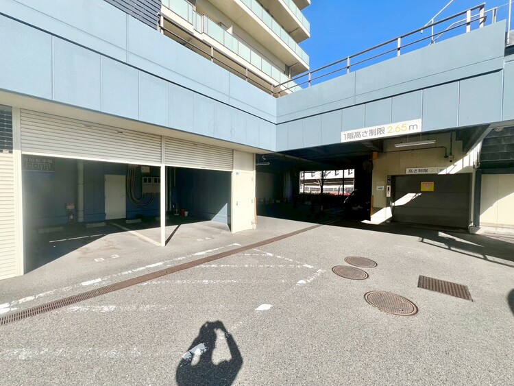 その他 駐車スペースが嬉しいですね。※空き状況は都度ご確認下さい。