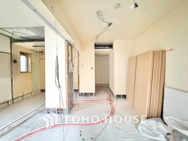 内装 現在改装中◆快適◆な暮らしに不可欠な収納スペース。快適さとともに思い出も詰まっていく。