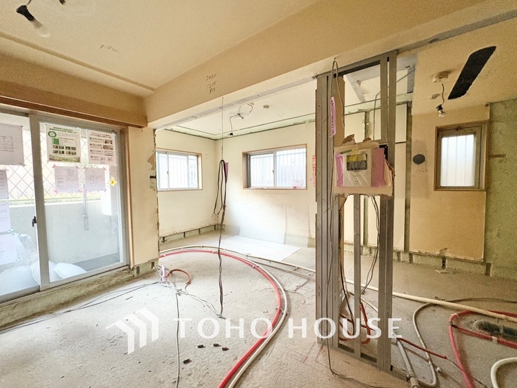 内装 現在改装中◆属毛離裏◆子は父を手本とし、母に愛育されて成長する。家族の深い繋がり。いつまでも大切にしたい。