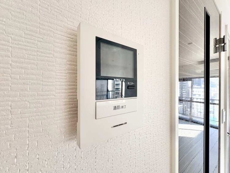 その他 誰が来てもわかる様にモニター付きインターホンを設置。
