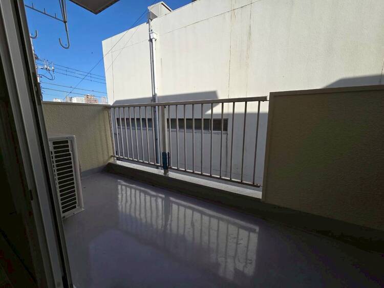 その他 朝の澄んだ空気や、夕方に吹く清々しい風を感じられるバルコニー。