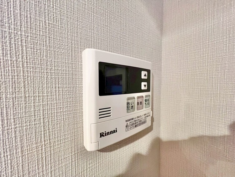 その他 見やすい画面で操作しやすい給湯パネル。