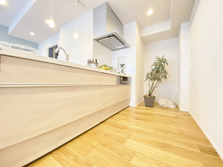 その他 開放感のあるキッチンスペース。調理をしながら、会話も弾みそうですね。