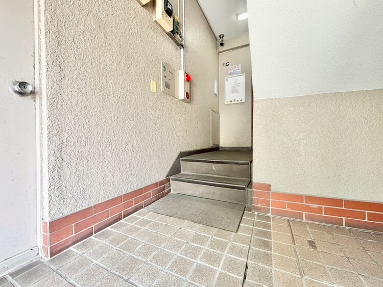 その他 館内は静寂な中が保たれており、管理が行き届いている印象を受けました。