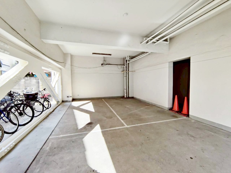 その他 駐車スペースが嬉しいですね。※空き状況は都度ご確認下さい。