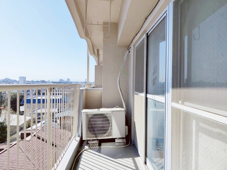その他 朝の澄んだ空気や、夕方に吹く清々しい風を感じられるバルコニー。