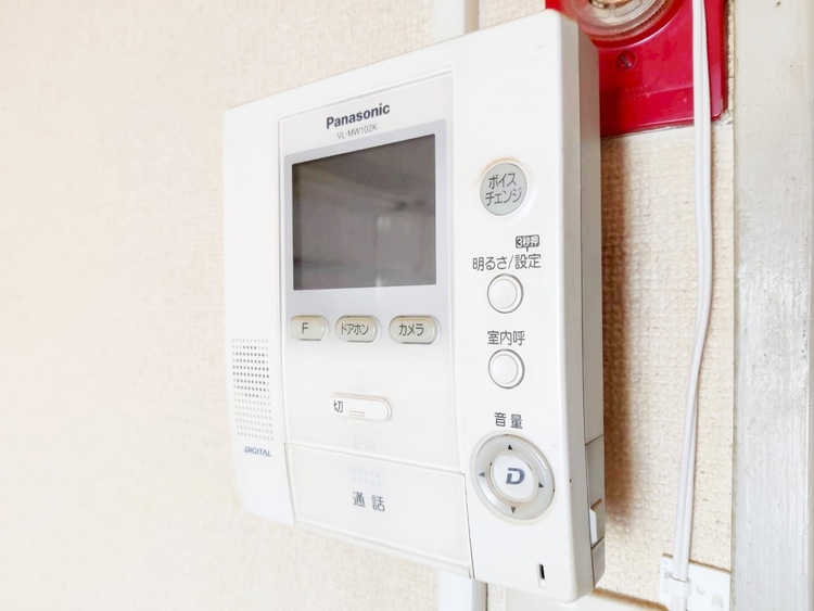 その他 誰が来てもわかる様にモニター付きインターホンを設置。