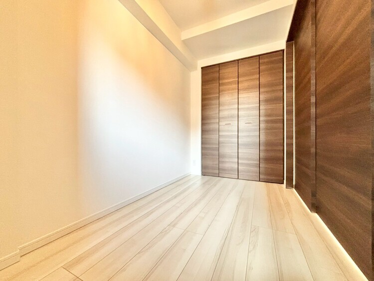 その他 清かで艶やかな時間をもたらしてくれる室内です。