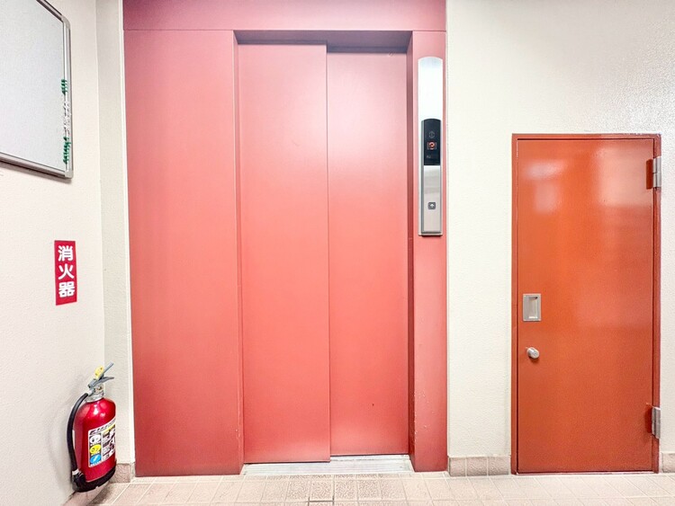 その他 エレベーター完備のため荷物が多くなっても安心。