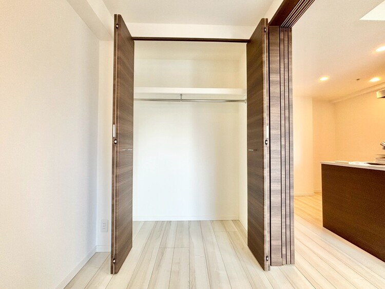 その他 収納スペースが付いていて、お部屋を広く使っていただけます。