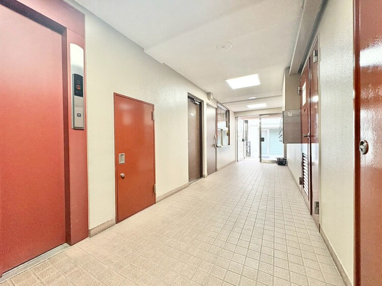 その他 館内は静寂な中が保たれており、管理が行き届いている印象を受けました。