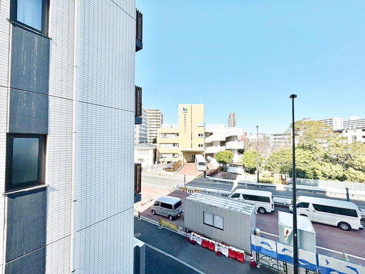 その他 眺望や窓からの景色が良いと、家で過ごす時間も快適です。