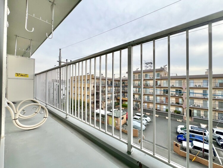 その他 朝の澄んだ空気や、夕方に吹く清々しい風を感じられるバルコニー。