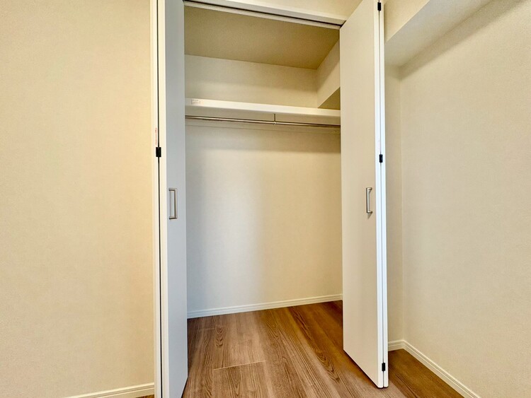 その他 収納スペースが付いていて、お部屋を広く使っていただけます。