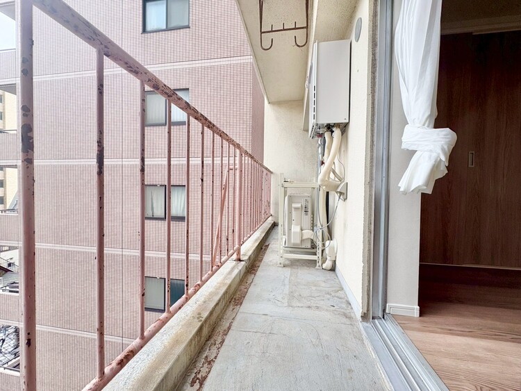 その他 朝の澄んだ空気や、夕方に吹く清々しい風を感じられるバルコニー。