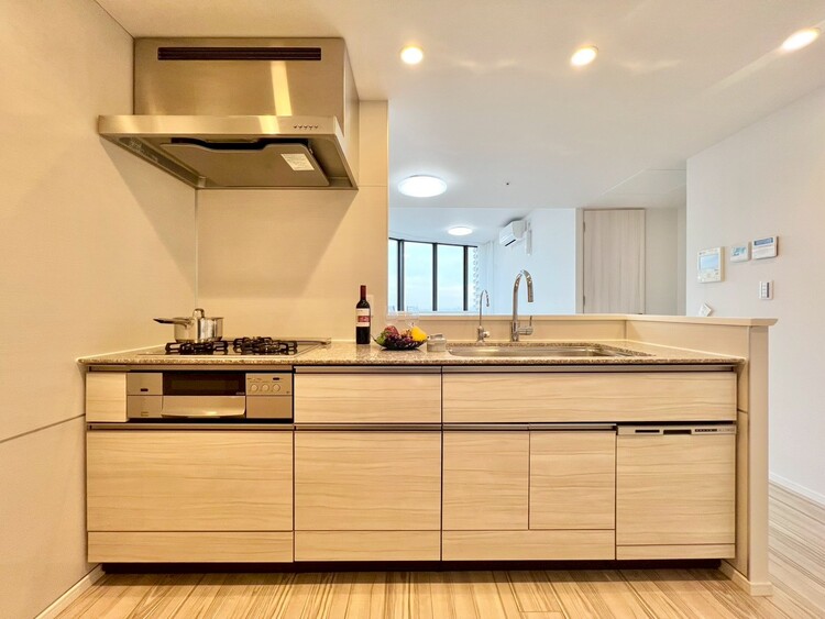 その他 開放感のあるキッチンスペース。調理をしながら、会話も弾みそうですね。