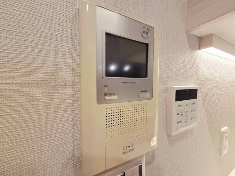その他 誰が来てもわかる様にモニター付きインターホンを設置。
