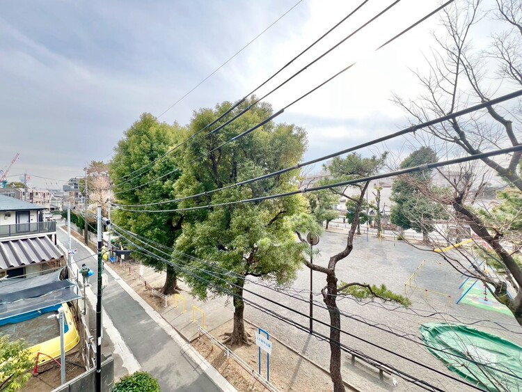 その他 眺望や窓からの景色が良いと、家で過ごす時間も快適です。