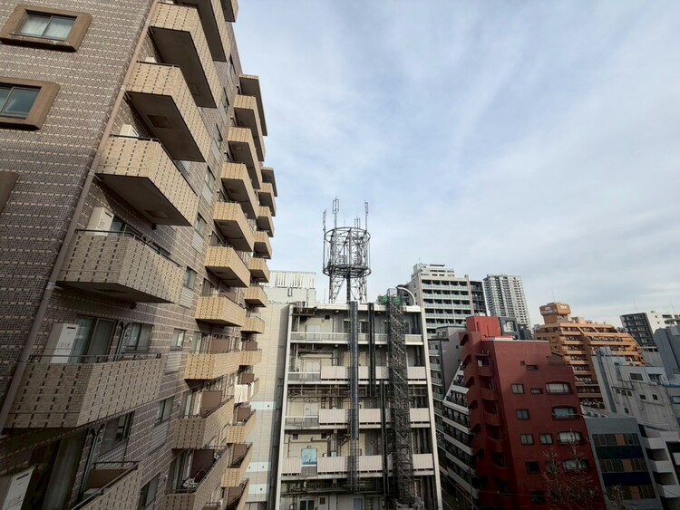 その他 眺望や窓からの景色が良いと、家で過ごす時間も快適です。