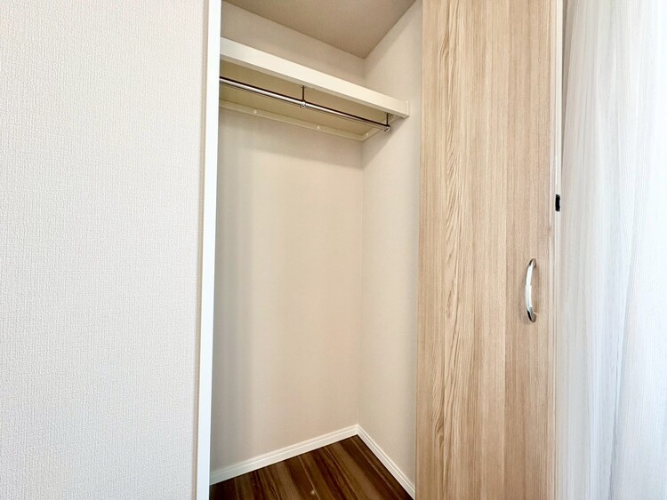 その他 収納スペースが付いていて、お部屋を広く使っていただけます。