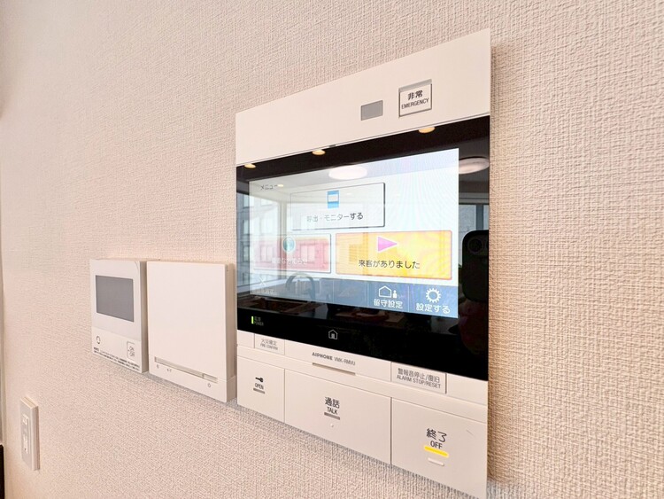 その他 誰が来てもわかる様にモニター付きインターホンを設置。