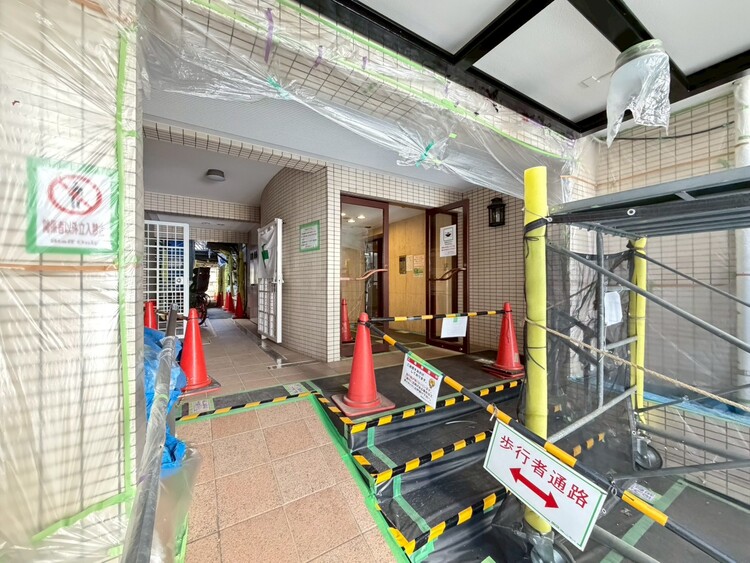 その他 上質感漂う玄関アプローチです。