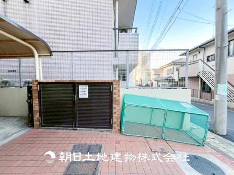 その他 【ごみ捨て場】専用のごみ捨て場です。