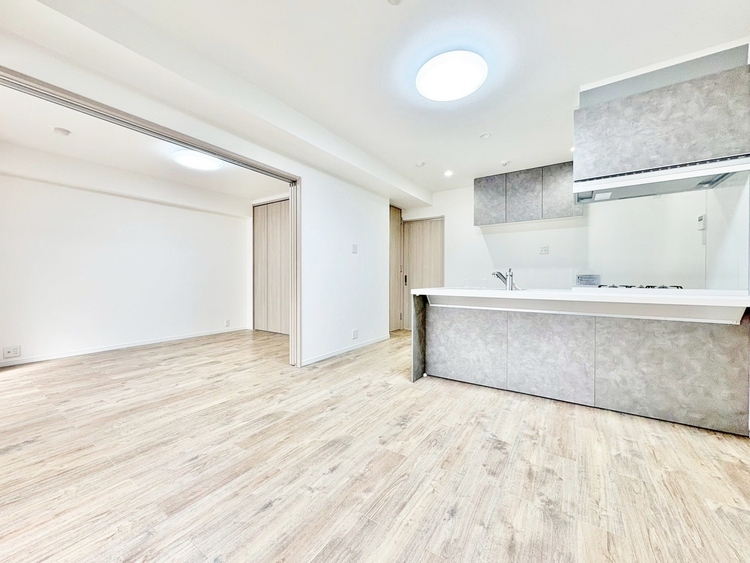 居間 豊かな居住性と、安心感を満たすクオリティが見事に調和した住空間。