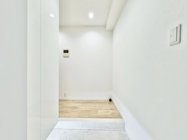 玄関 シューズボックスを完備した玄関です。