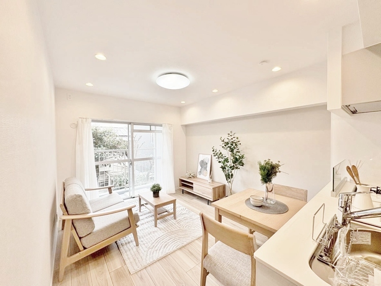 居間 過ごす時間が、たくさんの思い出として紡がれていく場所。